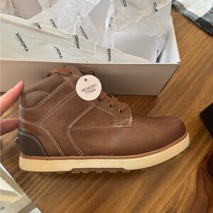 Sonoma Brown and Cream Chukka Boots with Lace-Up Design